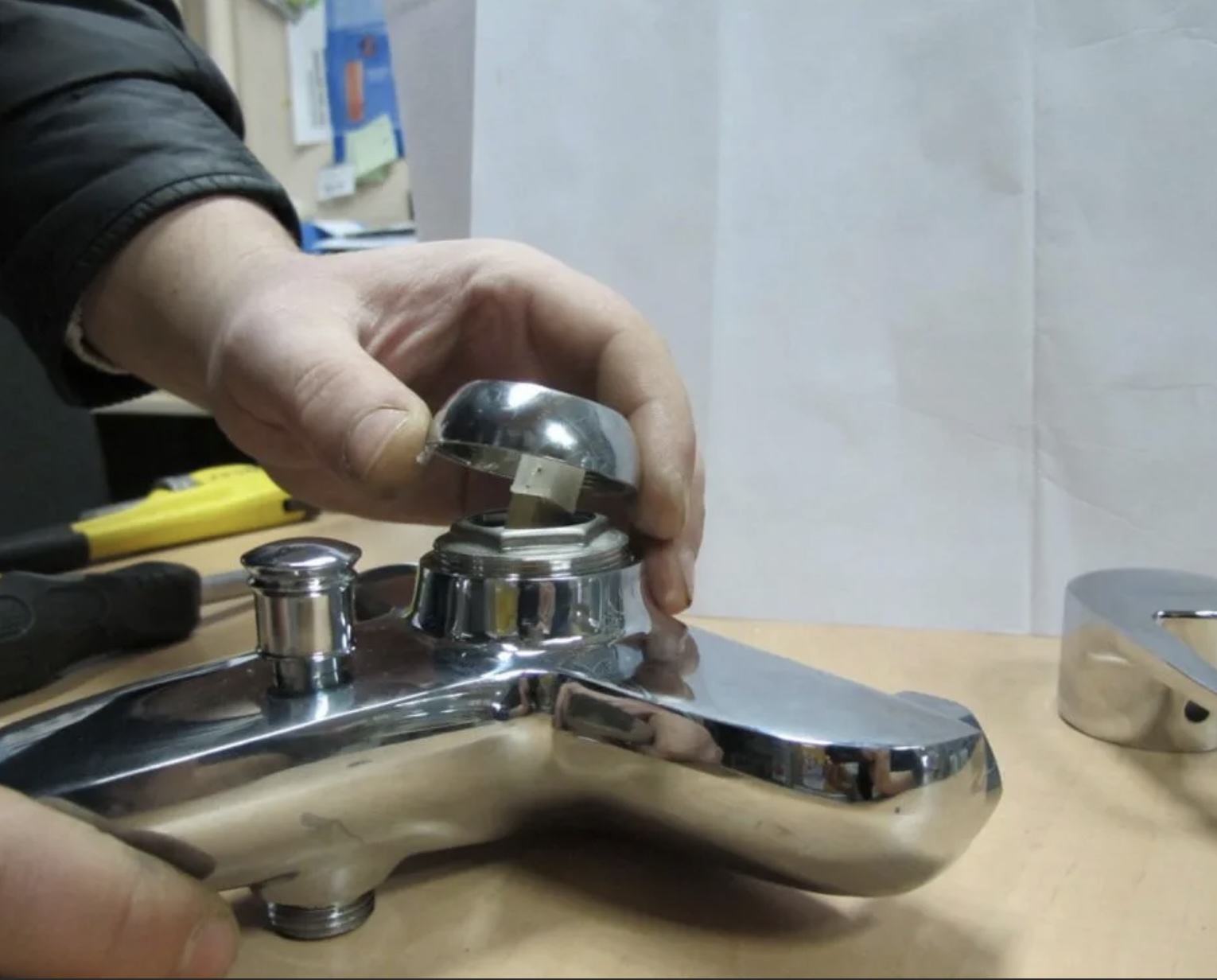 Монтаж однорычажного смесителя Установка однорычажного смесителя